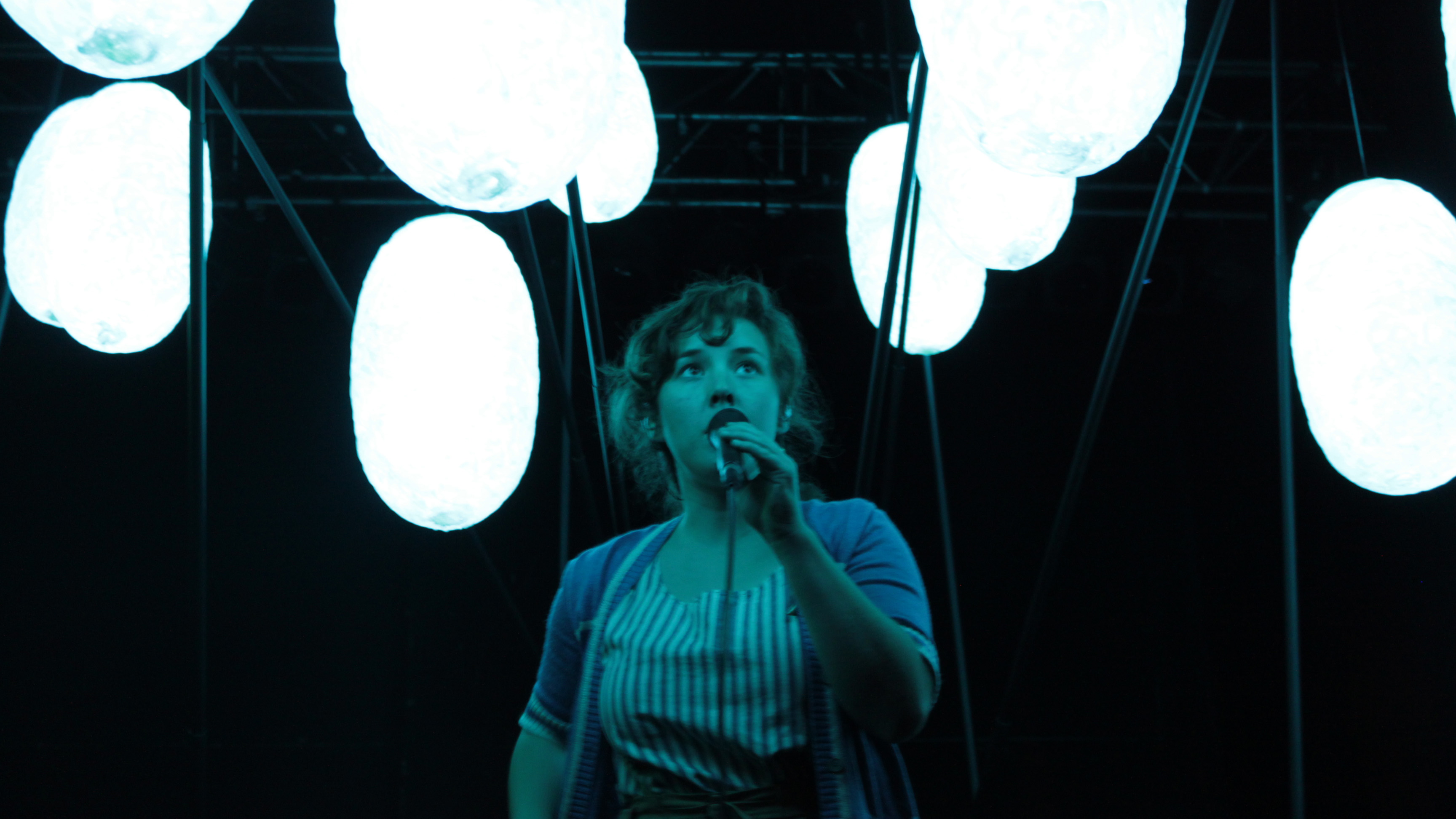 844 Purity Ring Band Stock Photos, High-Res Pictures, and Images - Getty  Images